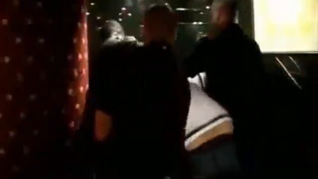 bouncers fight and bash people смотреть онлайн