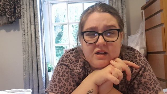 LAURA'S NEW TANK! 💜 смотреть онлайн