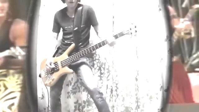 Bonjovi / Burning For Love