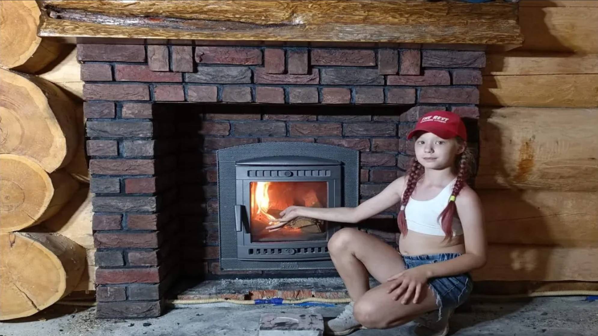 Чем покрасить ПЕЧЬ в бане, чтобы лак не вонял, а кирпичная кладке не трескалась и не осыпалась. смотреть онлайн