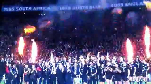 AllBlacks Presents the rugby World Cup after being Engraved смотреть онлайн