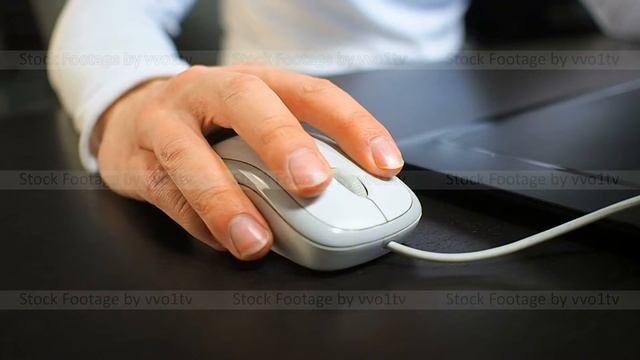 Mouse 8. Soft focus to hand of the man clicking left mouse button. Right hand from front front righ смотреть онлайн