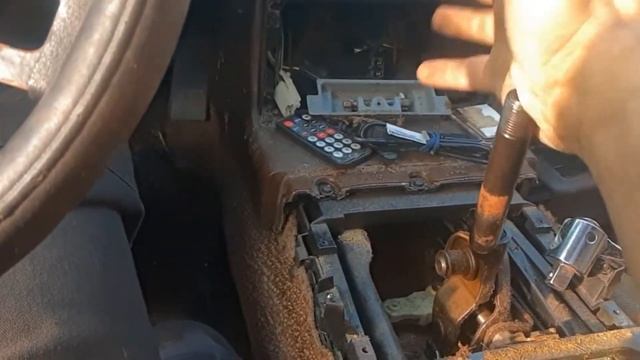rebuilding a 1985 pontiac fiero se part 6 | first start? смотреть онлайн