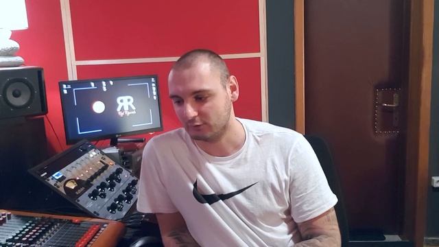 Red Records - Zvučna kartica ( Audio Interface ) смотреть онлайн