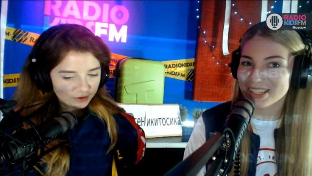 САША КЭТ в гостях Helen M Show на RADIOKIDSFM смотреть онлайн