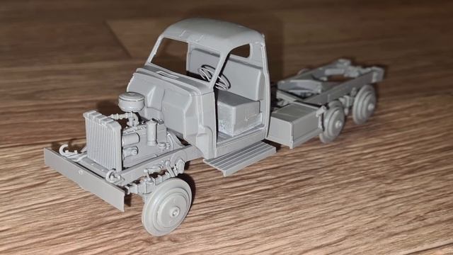 Studebaker US6 (1/35 ICM) смотреть онлайн