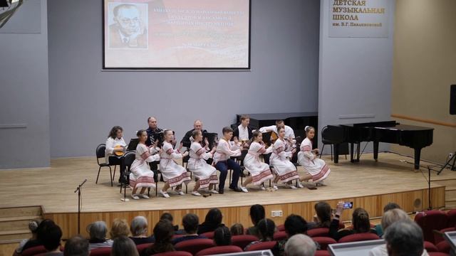 Русская плясовая Ансамбль ложкарей смотреть онлайн