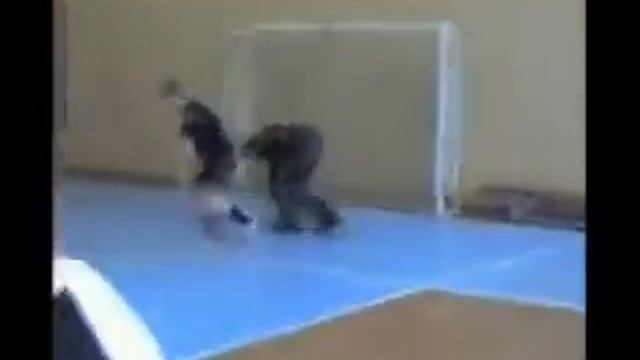 Убойнейший футбол.wmv смотреть онлайн