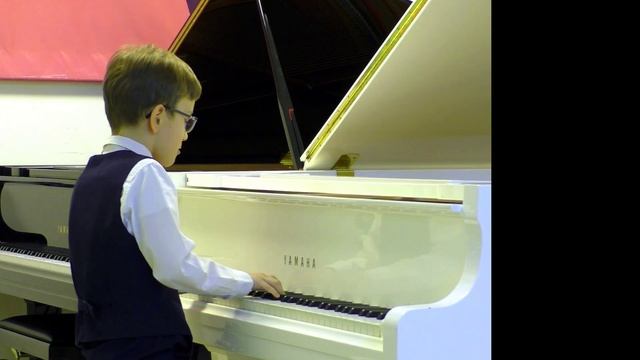 1) С. Рахманинов. Маргаритки. 2) Ф. Шопен. Вальс До-диез минор op.64 смотреть онлайн