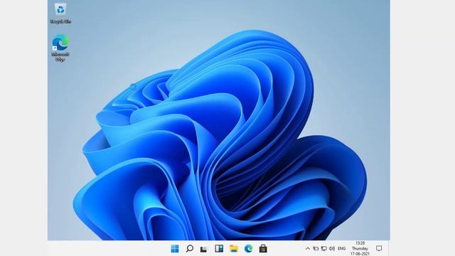 Windows 11 Build 21996 | Hand's On | YOUTUBE BEAST смотреть онлайн