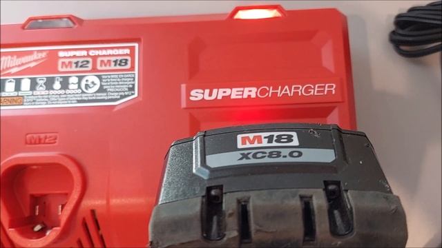 Can You Charge a Milwaukee Battery with a Milwaukee Battery? смотреть онлайн
