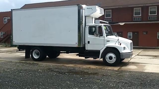 Tatrucks.com 2004 Freightliner FL70 Reefer Box Used