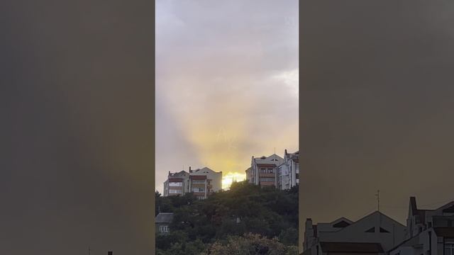 На закате красота. Крым. ЮБК. ГАспра. 14.10.2024 г. 4К. смотреть онлайн