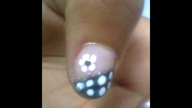 My attempt at nail designs.wmv смотреть онлайн
