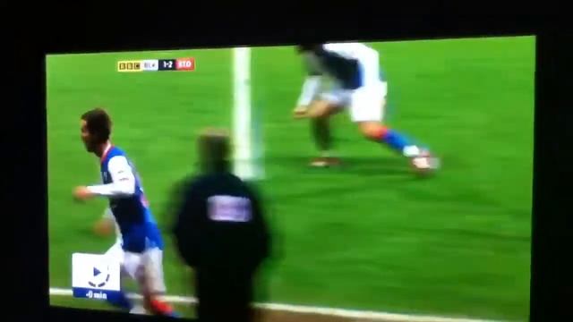 Pedersen doesn't like Kean much... смотреть онлайн