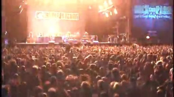 Limp Bizkit - Take A Look Around Live 2001
