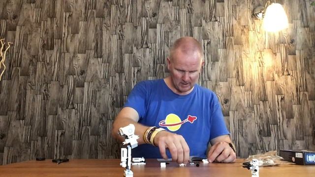 Opening and assembling Lego Star Wars set 75370 Stormtrooper Mech смотреть онлайн