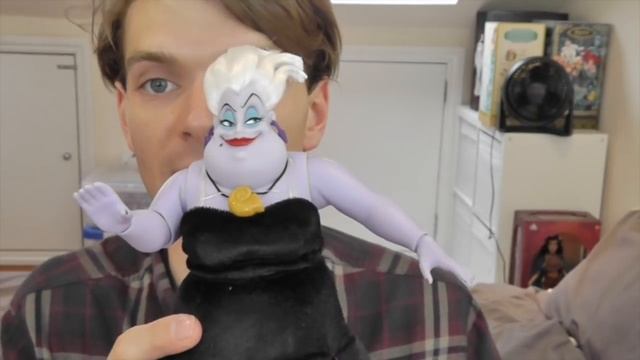 Singing Ursula Disney Store Doll Review & Comparison смотреть онлайн