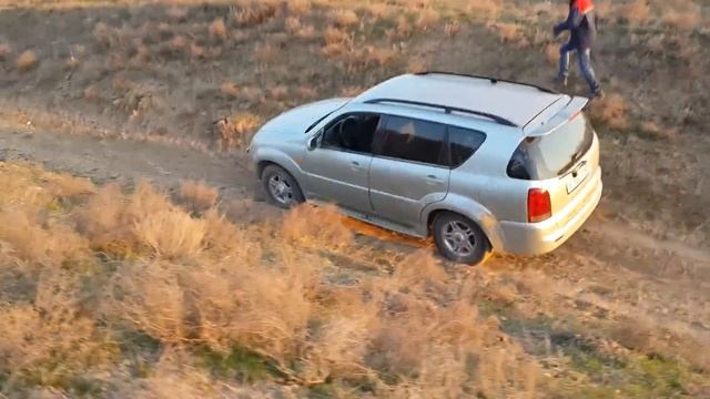 Сайрам SsangYong Rexton внедорожник смотреть онлайн