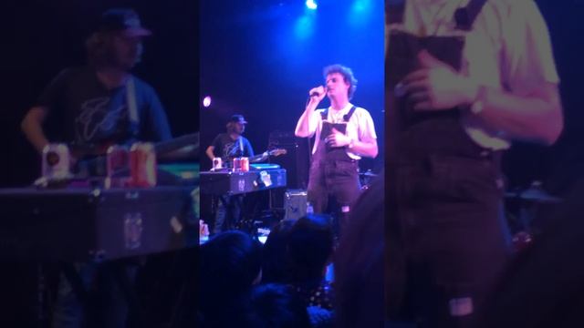 Mac DeMarco " Chamber Of Reflection" Live at tokyo 2015 japan смотреть онлайн