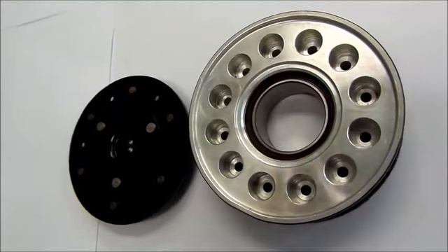 CLUTCHLESS смотреть онлайн