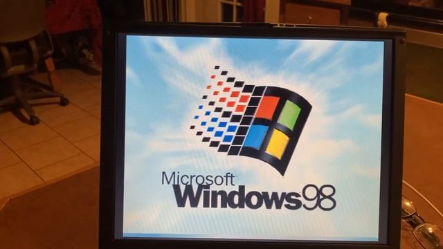 Dell Inspirion TS30T Laptop With Windows 98 Boot Up смотреть онлайн