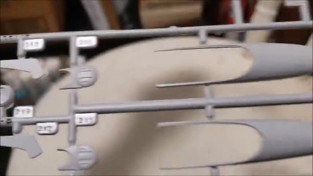 Model #31 Episode 8: Assembly and More Detail Painting on the NCC Excelsior смотреть онлайн