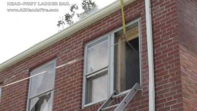 Firefighter Safety & Survival Head First Ladder Bail смотреть онлайн