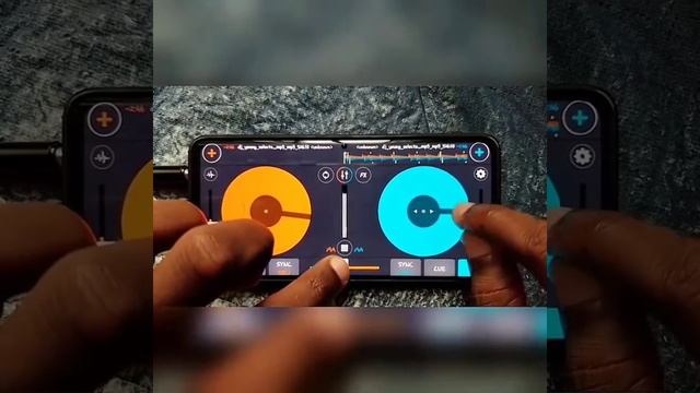 Forward Stab Scratching using cross DJ Pro смотреть онлайн