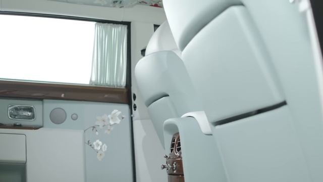 Rolls-Royce Serenity смотреть онлайн