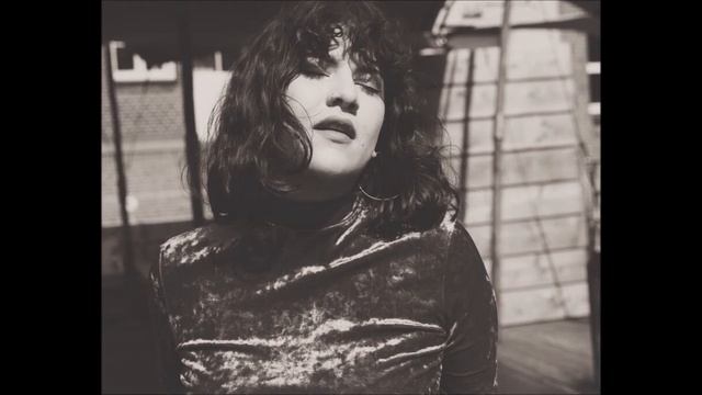 Emma Laurijs - For The First Time (Mac DeMarco cover) смотреть онлайн