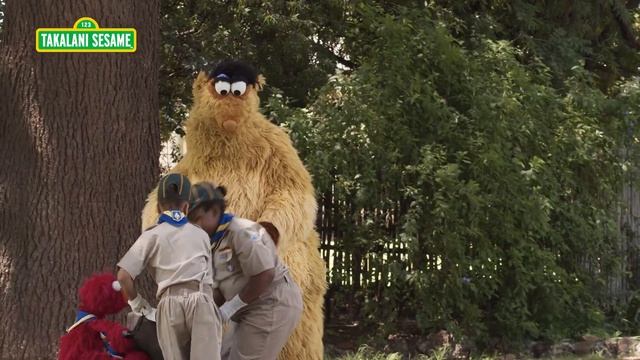 The Muppets Clean and Paint a Community Center | Ubuntu Adventures | Takalani Compilations смотреть онлайн
