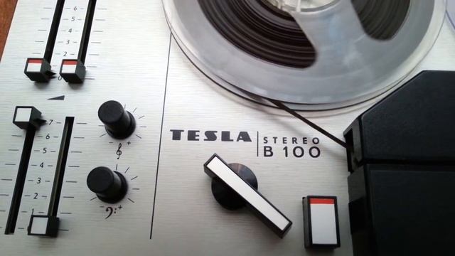 Tesla B100 Stereo (1975)