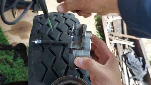 Отводка для смазки выжимного подшипника на трактор  Т40