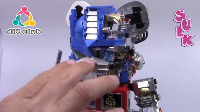 WANGAO OPTIMUS PRIME BEAR ROBOT 188003 смотреть онлайн