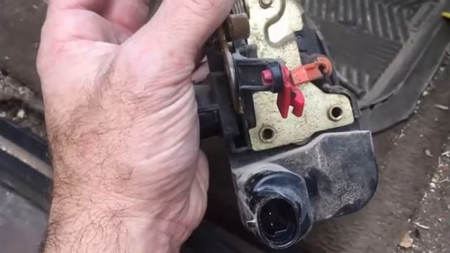 Door Lock Replacement 2001 Dodge Ram смотреть онлайн