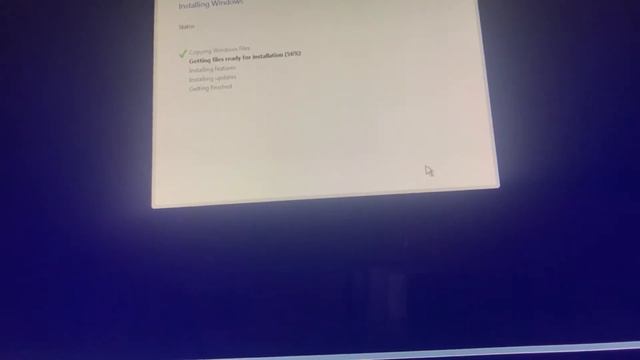 Windows 10 installation on a HP Beats edition all in one desktop смотреть онлайн