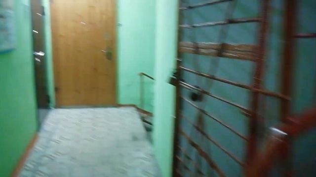 Прикол: кнопка вызова лифта на дверь в квартиру смотреть онлайн