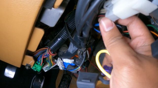 Wideband and Boost Gauge install on the Miata смотреть онлайн