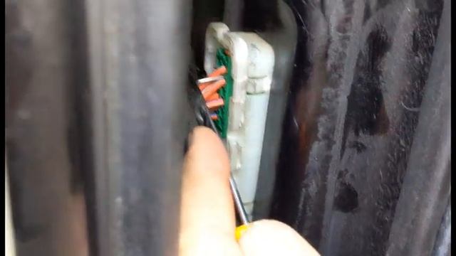 2009 Dodge Grand Caravan Drivers Door Broken Wire Repair смотреть онлайн