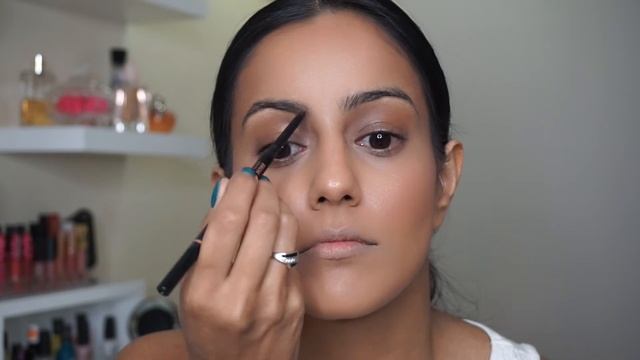 Tutorial | Deepika Padukone IIFA 2016 | Smokey Eye Look | Sim K смотреть онлайн