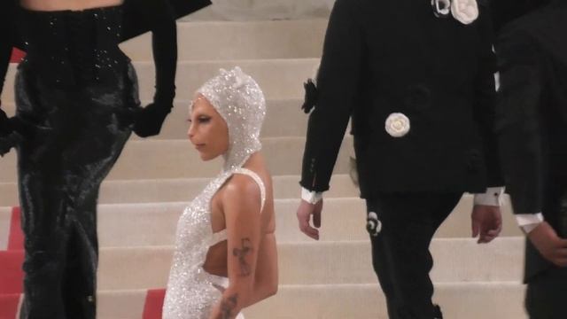 Doja Cat at Met Gala 2023 (Part 1) смотреть онлайн
