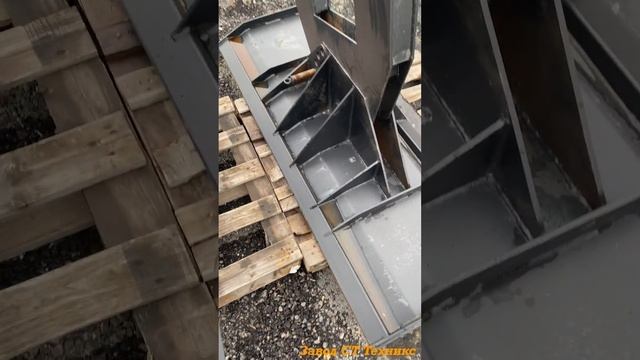 Усиленный отвал 180 см на вилочный погрузчик для уборки снега и других сыпучих материалов смотреть онлайн