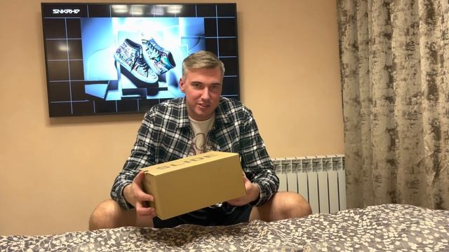 Converse (space jam Lola Bunny) Yeezy Slide на продажу & DC shoes Basq manual hi смотреть онлайн