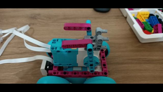 LEGO Spike Prime Snowplow Instructions (Kar Küreme Aracı)