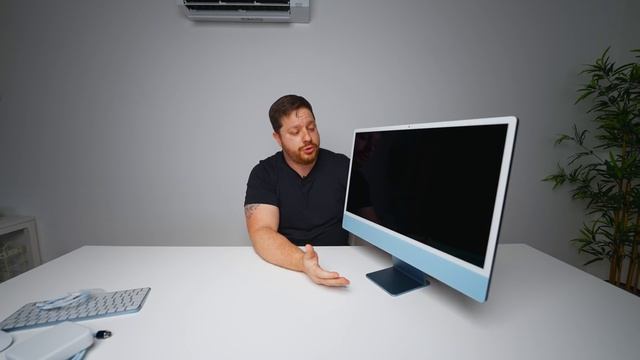 Unboxing do iMac de 24" com chip M1 смотреть онлайн