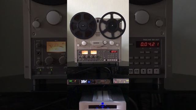 Dire Straits - So Far Away (Copy of the Studio Master) смотреть онлайн