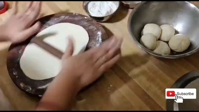 ଆସନ୍ତୁ ଜାଣିବା ଅତି ସହଜରେ Garlic Butter ନାନ କରିବାର ସଠିକ ଉପାୟ 🍕Best Tawa GARLIC BUTTER NAAN with curd смотреть онлайн