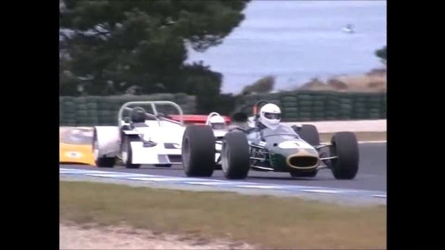 ex-Jack Brabham 1967 Brabham BT24 Repco V8 F1 Phillip Island Classic Formula 1 смотреть онлайн