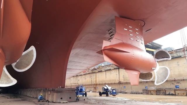 Testing Azipod thruster (trademark azimuth thruster pod design), This is a marine propulsion system смотреть онлайн